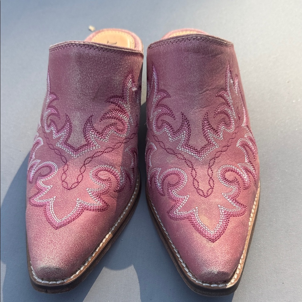 Women's Myra Embroidered Slip-On Mule, Pink size 9, worn once